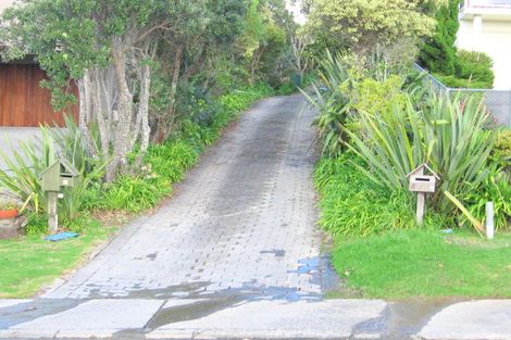 Photo of property in 21 Durness Place, Red Beach, 0932