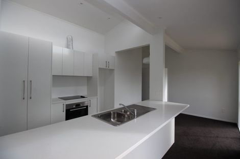 Photo of property in 16 Celeste Place, Totara Vale, Auckland, 0627