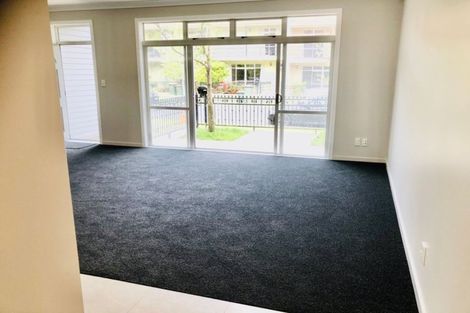 Photo of property in 5/44 Carlos Drive, Flat Bush, Auckland, 2016