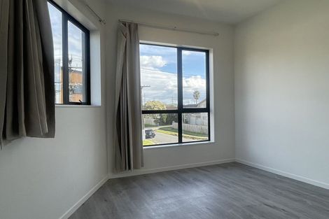 Photo of property in 2/39 Dale Crescent, Pakuranga, Auckland, 2010