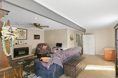 Photo of property in 24 Korau Grove, Stokes Valley, Lower Hutt, 5019