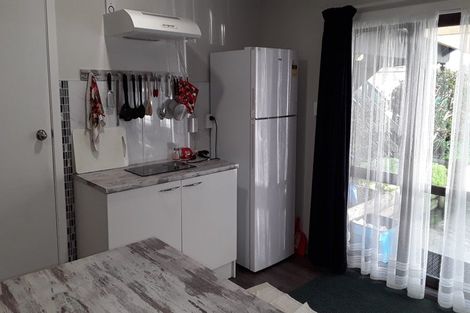 Photo of property in 64 Glenbervie Crescent, Massey, Auckland, 0614