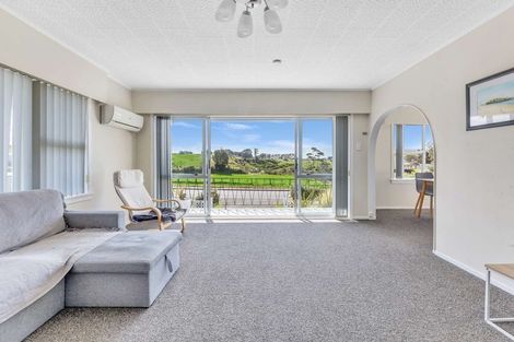 Photo of property in 193 Omata Road, Blagdon, New Plymouth, 4310