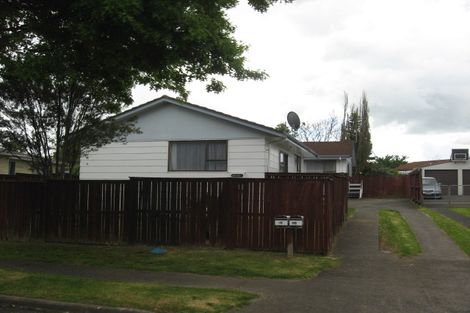 Photo of property in 1/11 Mon Desir Place, Manurewa, Auckland, 2102