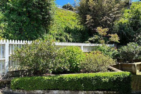 Photo of property in 86 Todman Street, Brooklyn, Wellington, 6021