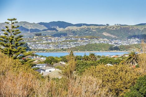 Photo of property in 8 Herewini Street, Titahi Bay, Porirua, 5022