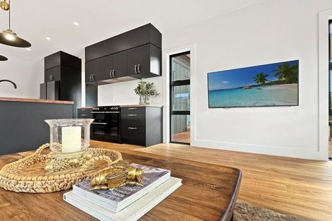 Photo of property in 8 Broadleaf Way, Kinloch, Taupo, 3377