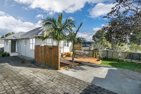 Photo of property in 1/62 Roberts Road, Glenfield, Auckland, 0629