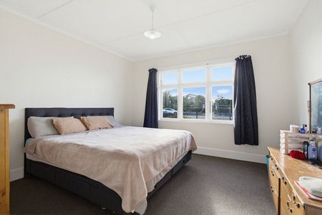 Photo of property in 12 Lyndhurst Street, Takaro, Palmerston North, 4412