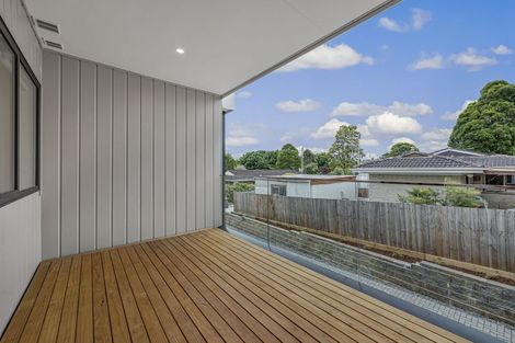 Photo of property in 3/345 Pakuranga Road, Pakuranga Heights, Auckland, 2010