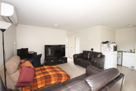 Photo of property in 625b Swanson Road, Swanson, Auckland, 0612