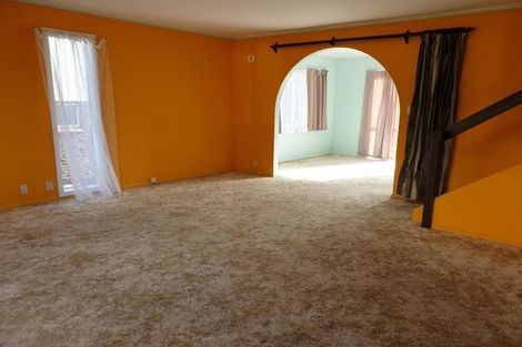 Photo of property in 5 Southern Cross Crescent, Island Bay, Wellington, 6023