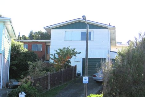 Photo of property in 27 Fairburn Grove, Johnsonville, Wellington, 6037