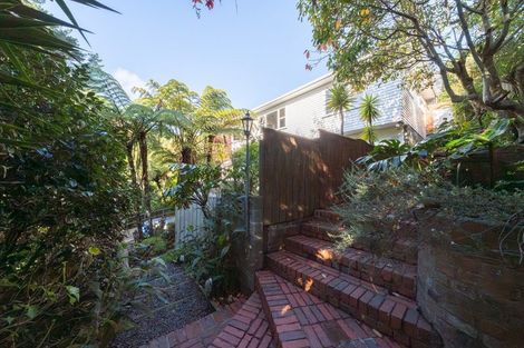 Photo of property in 10 Court Road, Tawa, Wellington, 5028