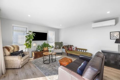 Photo of property in 5 Te Pakiaka Road, Pegasus, 7612