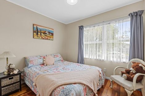 Photo of property in 5 Hatton Road, Orewa, 0931