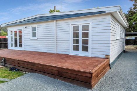 Photo of property in 53 Ward Street, Trentham, Upper Hutt, 5018