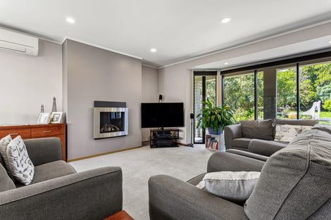 Photo of property in 105 Muir Avenue, Mangere Bridge, Auckland, 2022