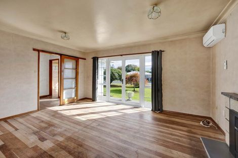 Photo of property in 25 Antonio Street, Stratford, 4332