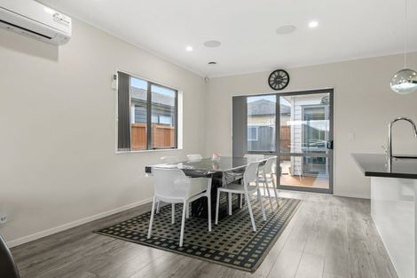 Photo of property in 26 Softwood Avenue, Takanini, 2110