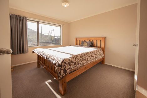 Photo of property in 4 Nevada Way, Kelvin Grove, Palmerston North, 4414