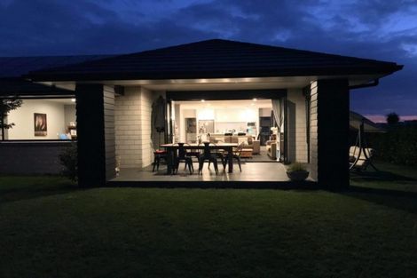 Photo of property in 2b Kaniera Terrace, Cambridge, 3434