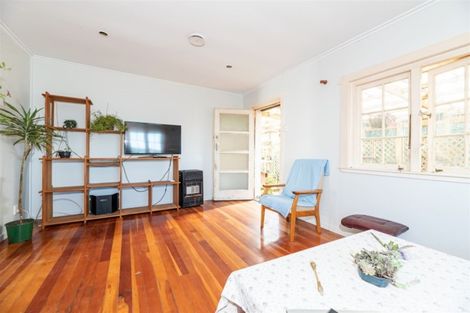 Photo of property in 119 Mcleod Road, Te Atatu South, Auckland, 0610