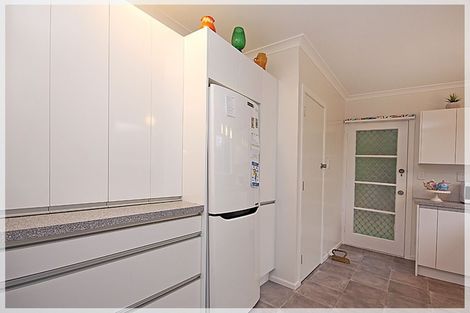Photo of property in 32 Marlborough Street, Levin, 5510