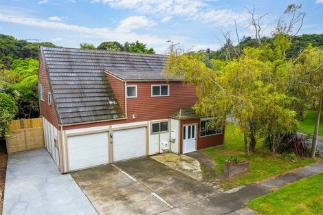 Photo of property in 19 Solander Place, Whitby, Porirua, 5024