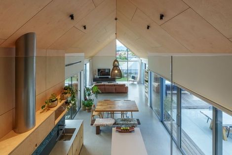 Photo of property in 7 Campbell Road, Wanaka, 9305