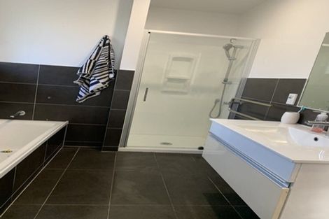 Photo of property in 27 Infidel Place, Torbay, Auckland, 0630