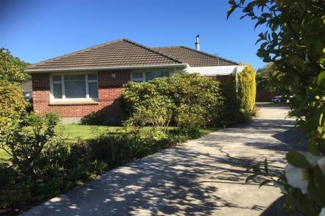 Photo of property in 12 Kyeburn Place, Avonhead, Christchurch, 8042