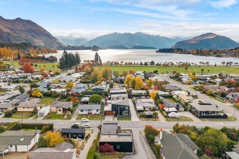 Photo of property in 148 Warren Street, Wanaka, 9305