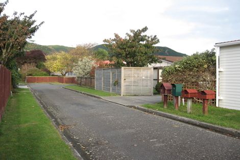Photo of property in 13 Redwood Close, Paraparaumu, 5032