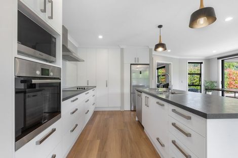 Photo of property in 2 Kahu Close, Kaiteriteri, Motueka, 7197
