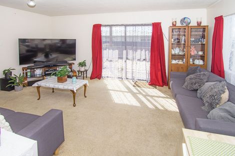 Photo of property in 10 Hogg Crescent, Masterton, 5810