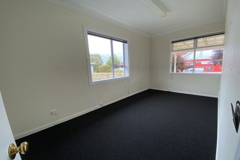 Photo of property in 379 Broadway, Stratford, 4332