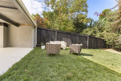 Photo of property in 3 Micawber Place, Mellons Bay, Auckland, 2014