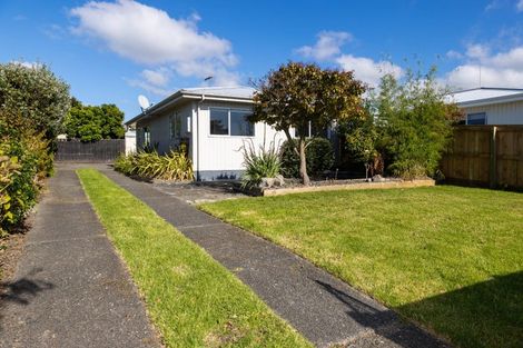 Photo of property in 1/35 Robinson Crescent, Tamatea, Napier, 4112