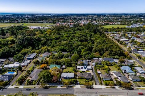 Photo of property in 77 Brooklands Road, Brooklands, New Plymouth, 4310