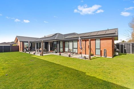 Photo of property in 32 Oak Ridge Drive, Te Awamutu, 3800