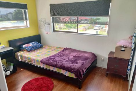 Photo of property in 22 Philson Terrace, Browns Bay, Auckland, 0630