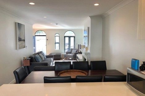 Photo of property in 14/177 Hurstmere Road, Takapuna, Auckland, 0622