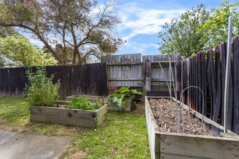 Photo of property in 2/15a Marriotts Road, North New Brighton, Christchurch, 8083