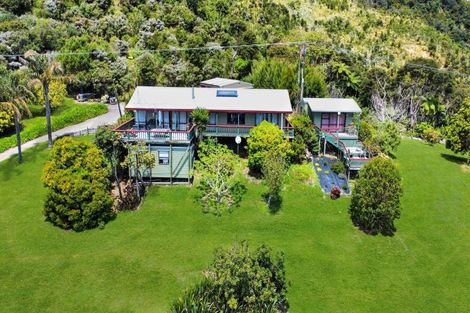 Photo of property in 8328 State Highway 35, Whanarua Bay, Te Kaha, 3199
