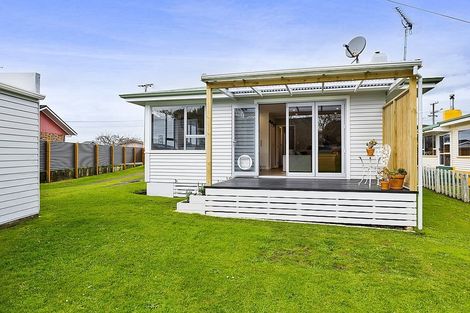 Photo of property in 2 Puriri Street, Hawera, 4610