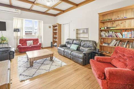 Photo of property in 205 Galloway Street, Hamilton East, Hamilton, 3216