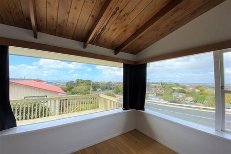 Photo of property in 165 Waimumu Road, Massey, Auckland, 0614
