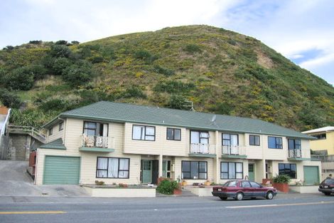 Photo of property in 1/222 The Esplanade, Island Bay, Wellington, 6023