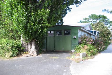 Photo of property in 14b Kiwi Esplanade, Mangere Bridge, Auckland, 2022